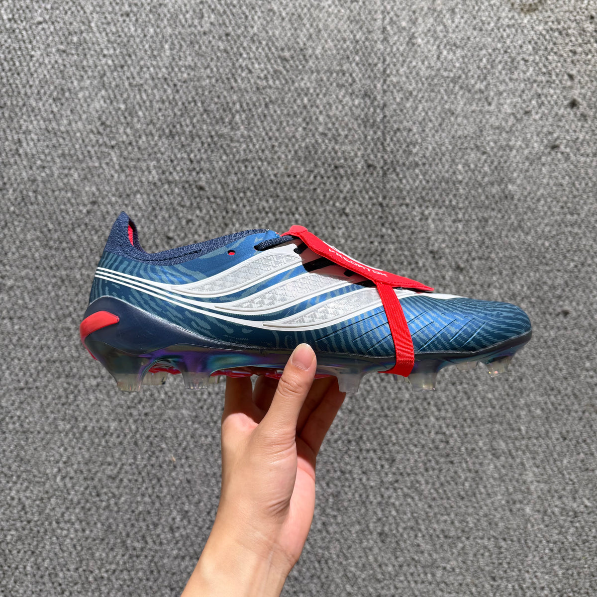 Adidas 27 Predator Elite Tongue FG
