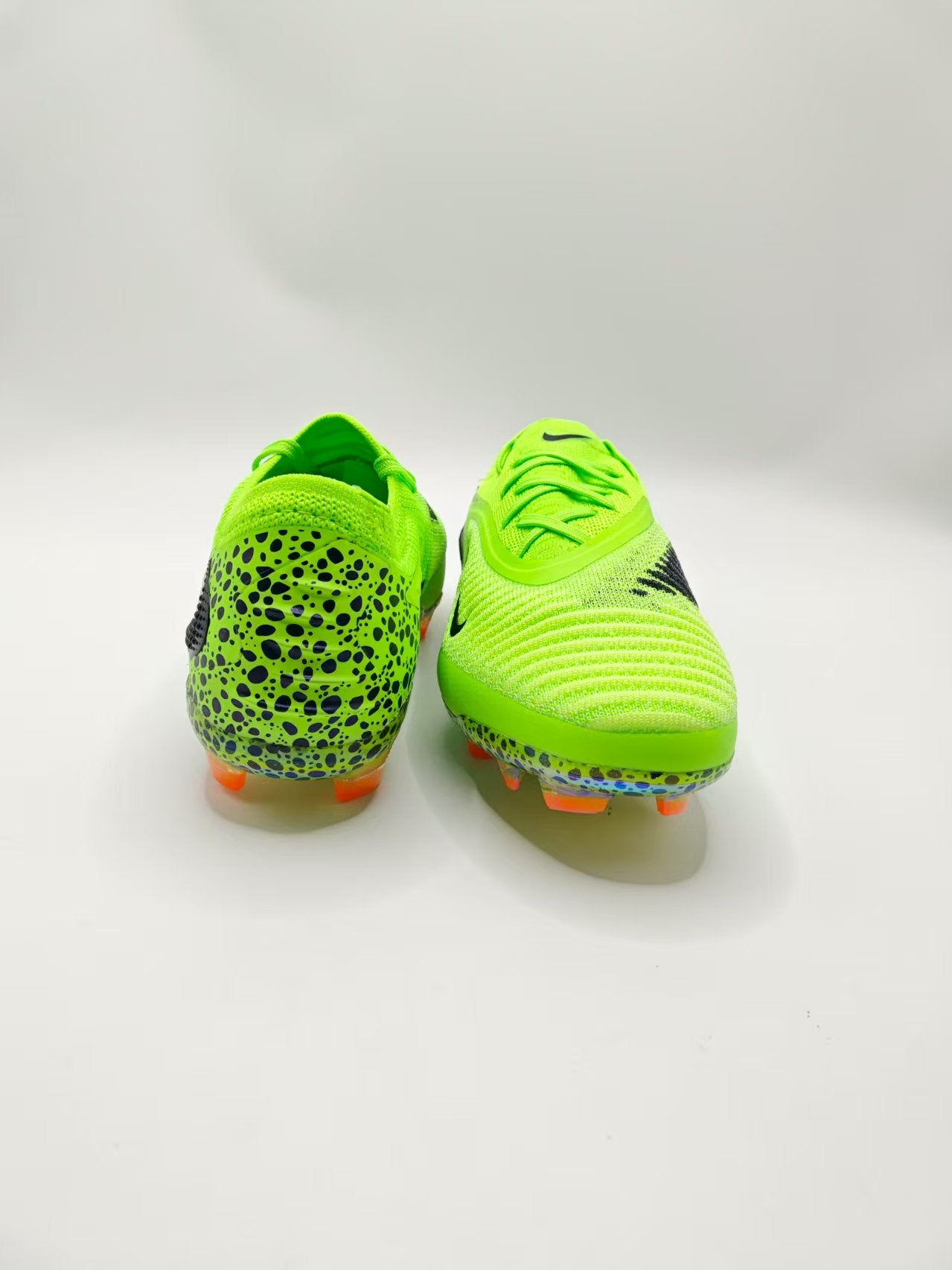 Nike Phantom 6 Low Elite FG Football Boot Saffari