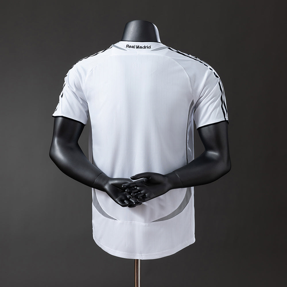 Real Madrid 2006/07 Player Version Retro Home Jersey