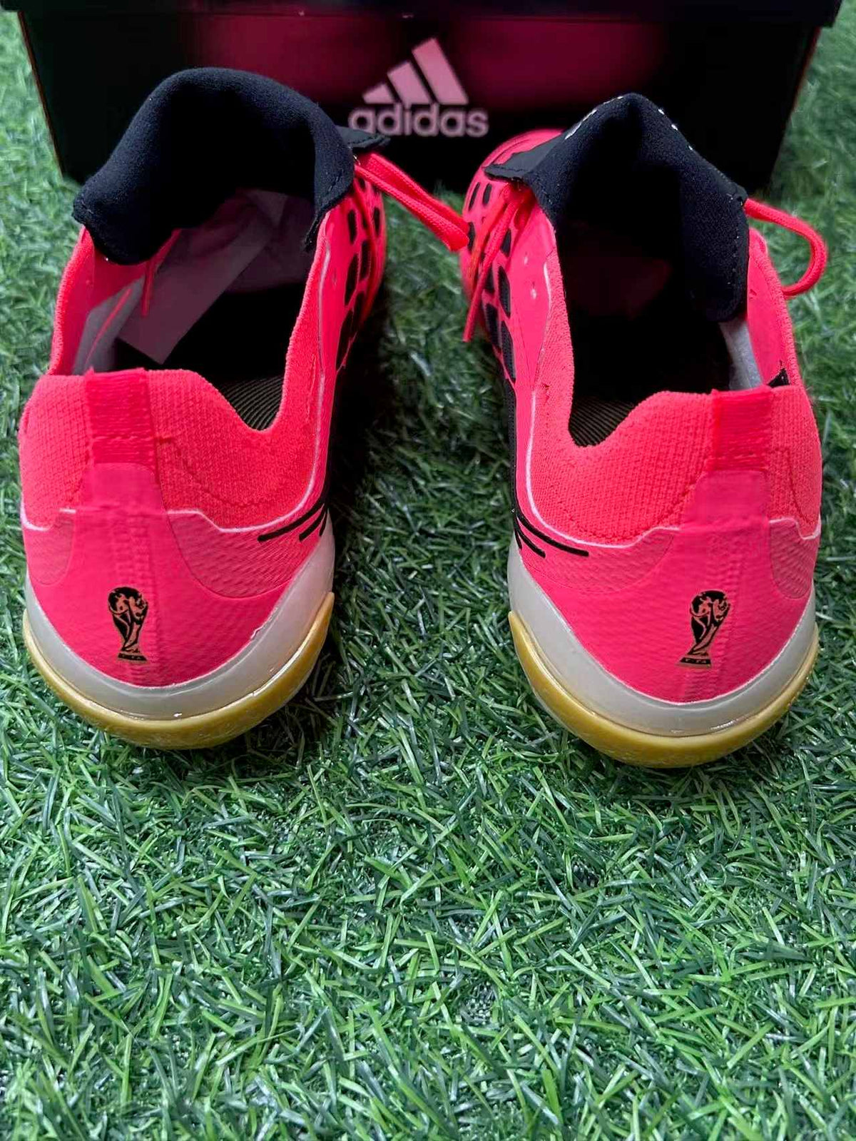 adidas Predator 26 FG