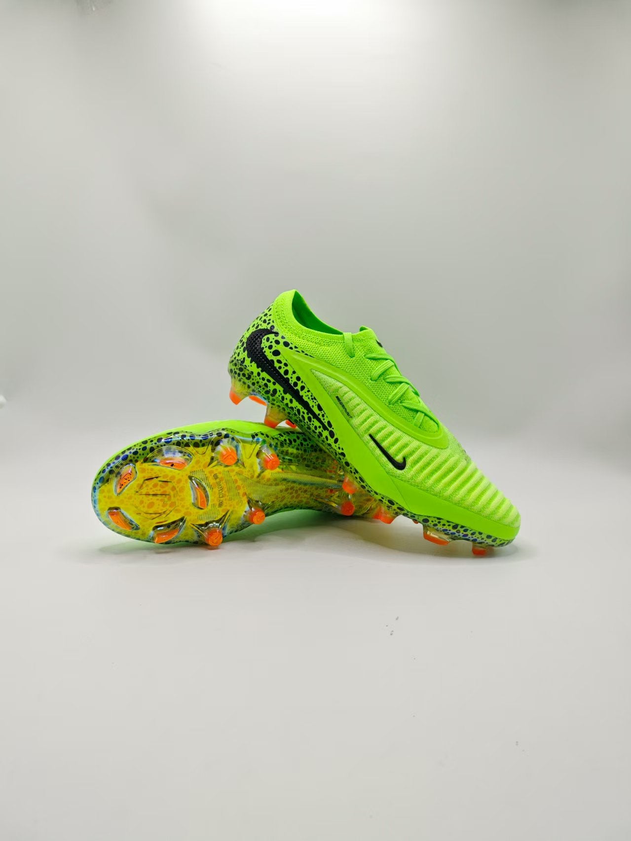 Nike Phantom 6 Low Elite FG Football Boot Saffari