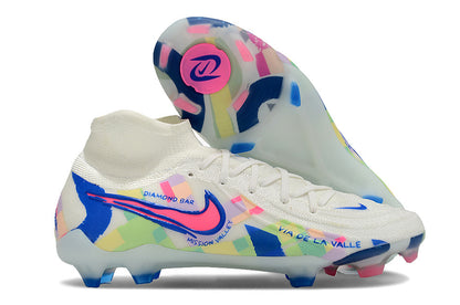 Nike Phantom Luna 2 Elite FG Football Boot from the SoCal Pack