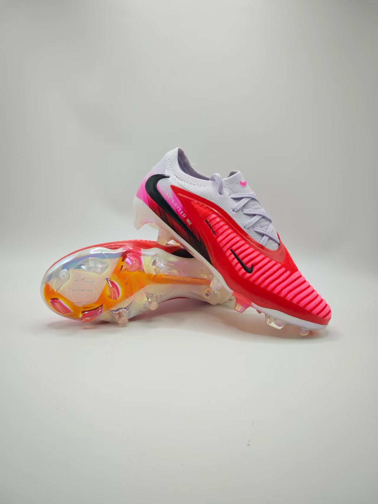 Nike United Phantom 6 Low Elite FG Football Boot 002