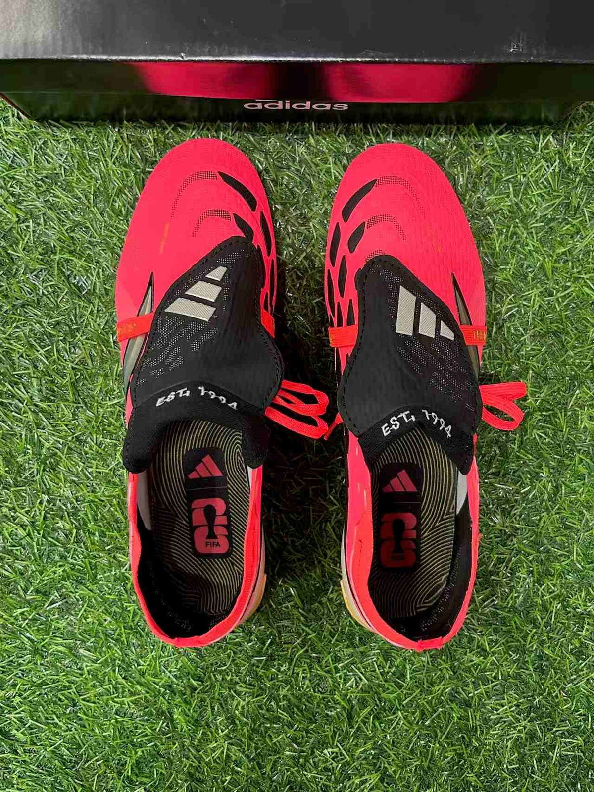 adidas Predator 26 FG